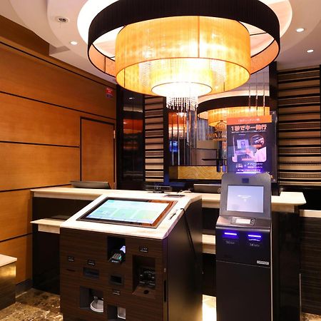Apa Hotel Mita Ekimae Токио Экстерьер фото